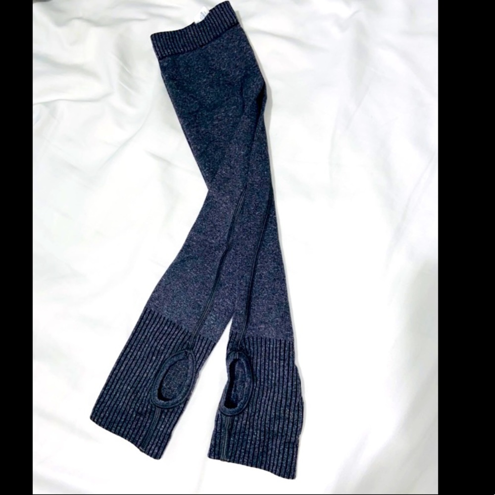 Lululemon arm warmers for running